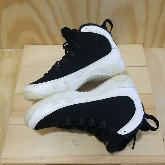 Nike Jordan 9 IX Retro Wmn's sz 7 , Eu 38 City of Flight Black White - Picture 3 of 8